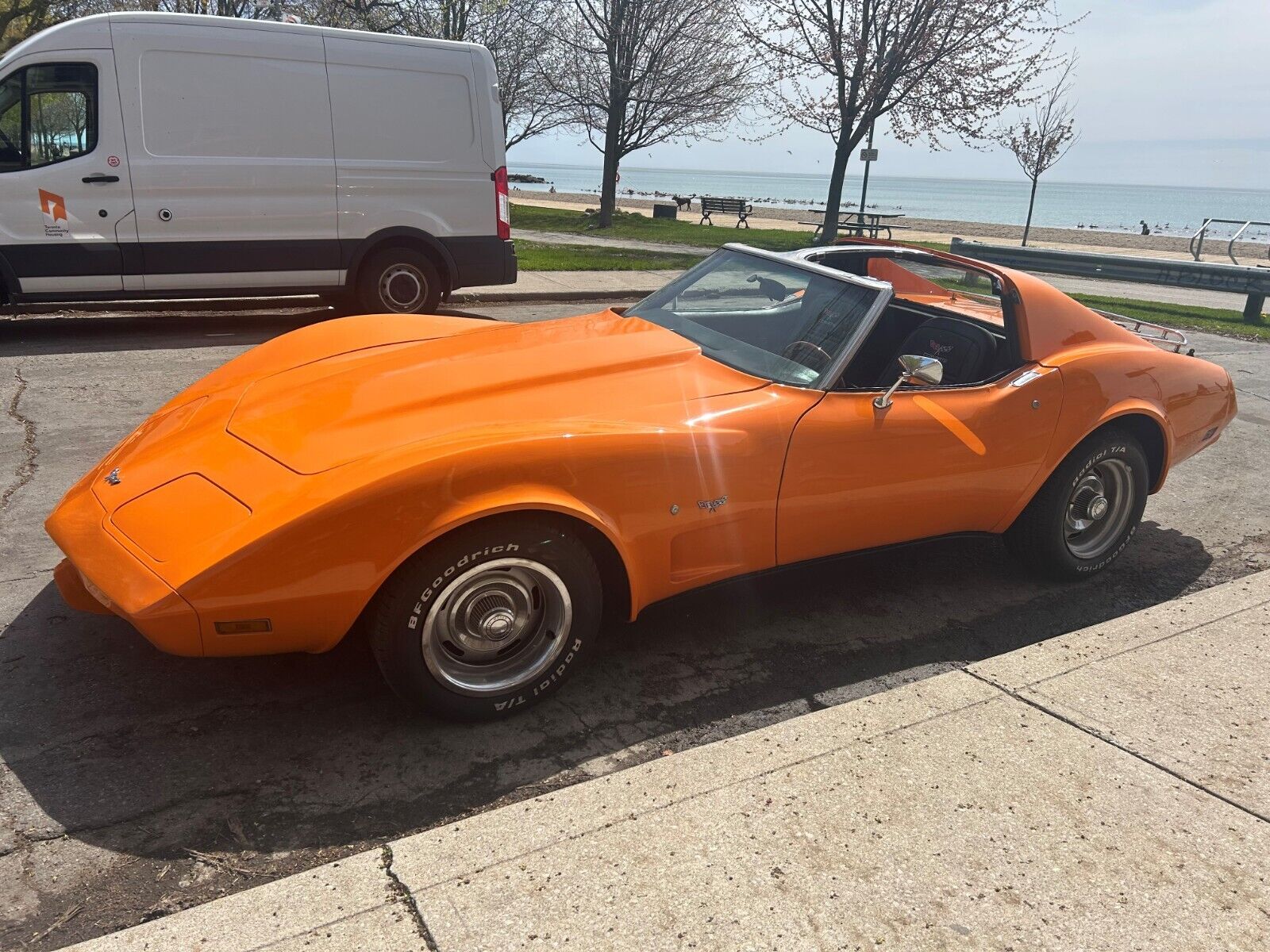 Chevrolet-Corvette-Coupe-1977-19