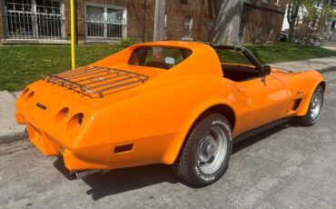 Chevrolet-Corvette-Coupe-1977-2