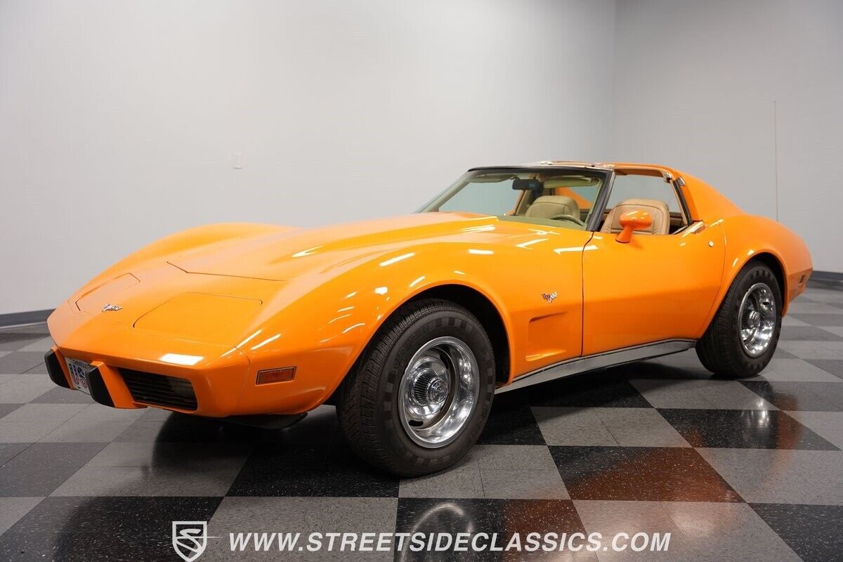 Chevrolet-Corvette-Coupe-1977-5