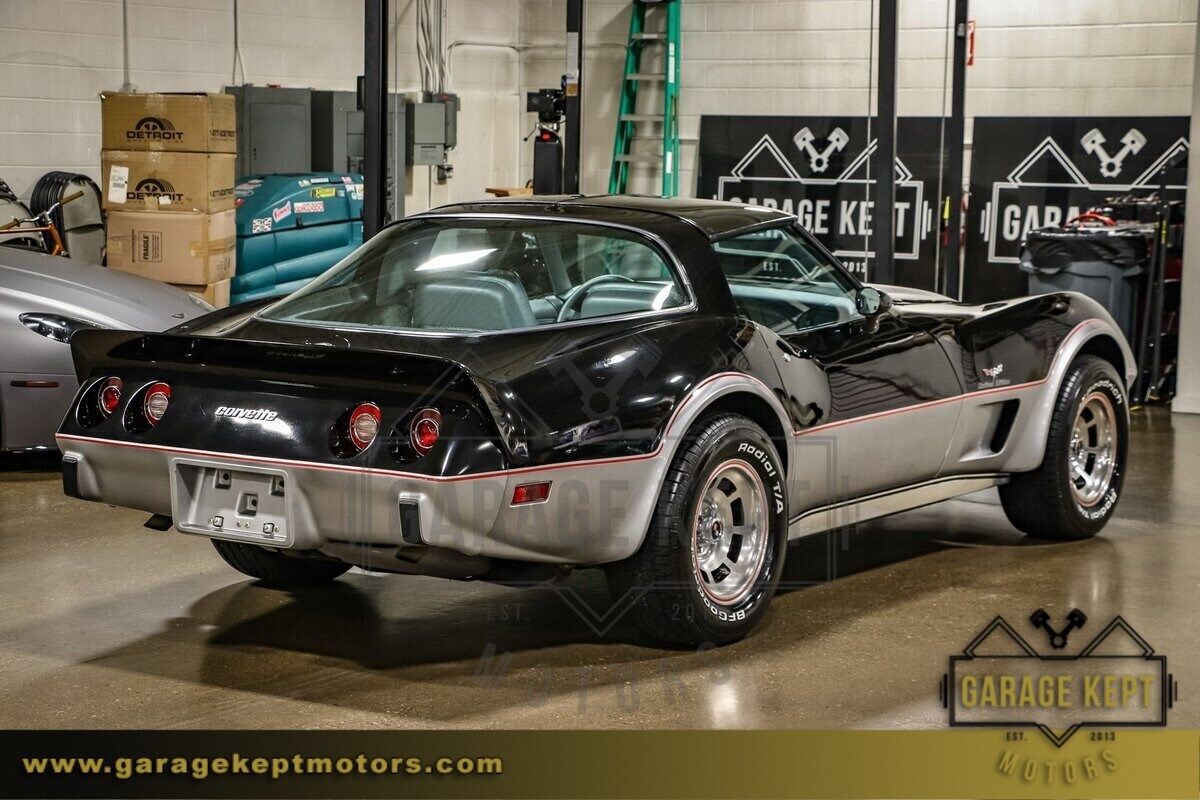 Chevrolet-Corvette-Coupe-1978-10