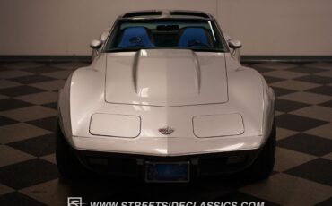 Chevrolet-Corvette-Coupe-1978-21