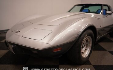 Chevrolet-Corvette-Coupe-1978-23