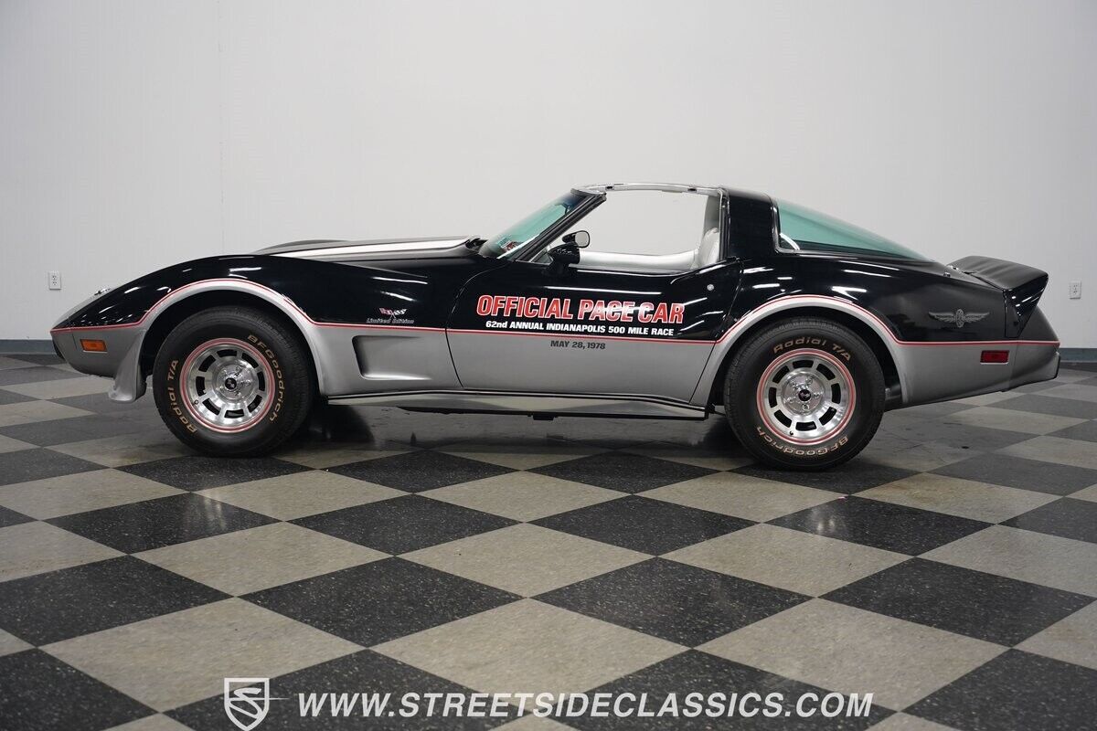 Chevrolet-Corvette-Coupe-1978-9