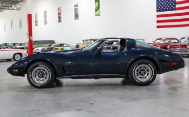 Chevrolet-Corvette-Coupe-1979-1