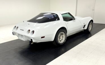 Chevrolet-Corvette-Coupe-1979-4