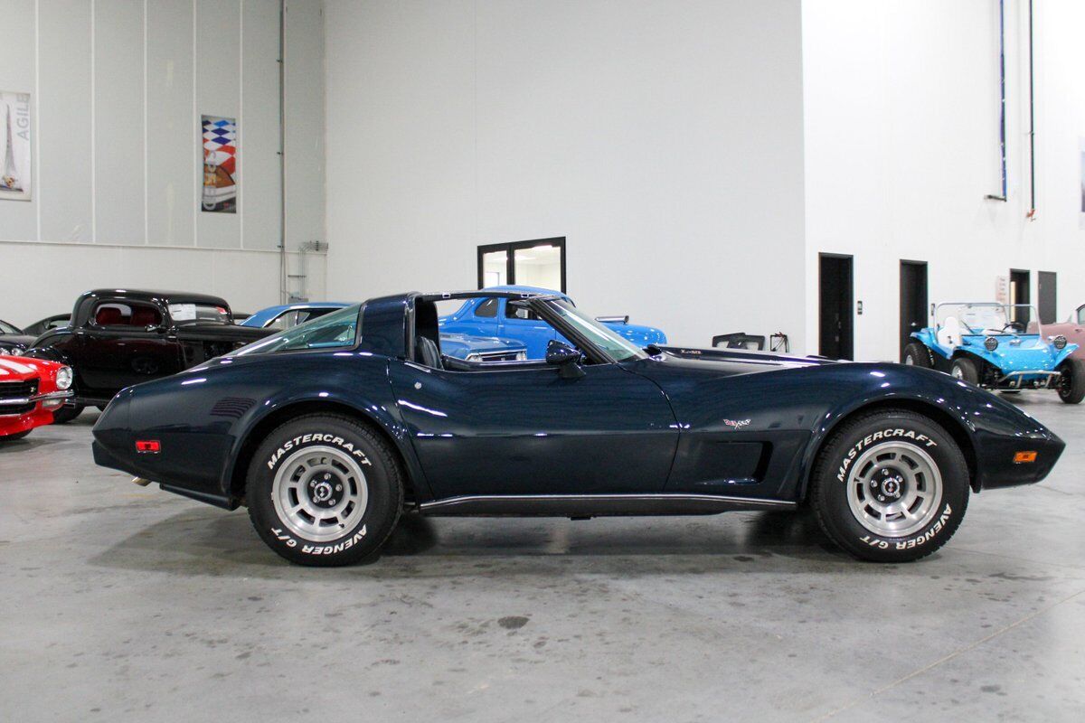 Chevrolet-Corvette-Coupe-1979-5