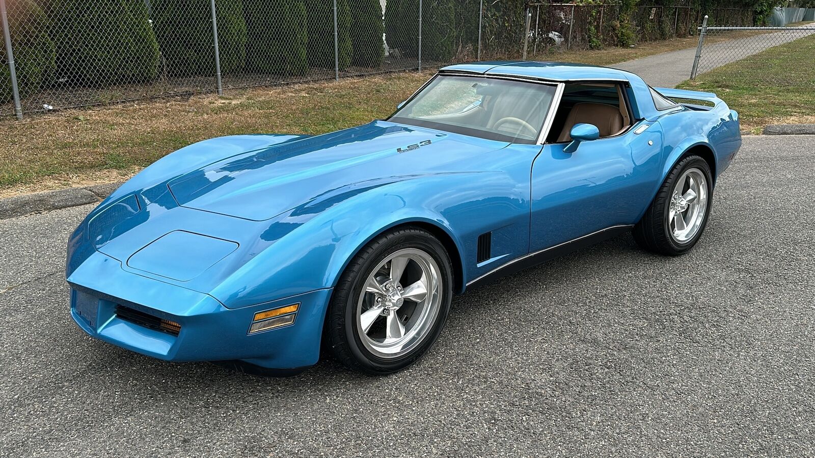 Chevrolet-Corvette-Coupe-1980-34