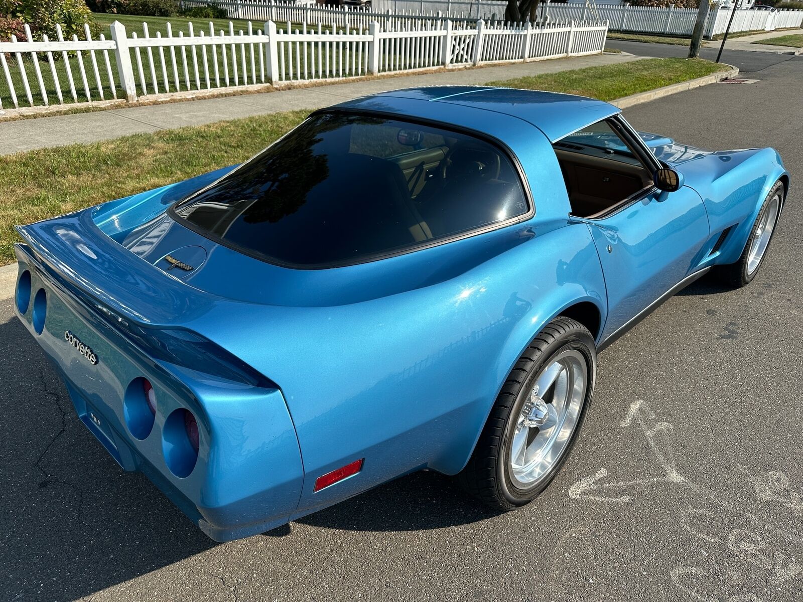 Chevrolet-Corvette-Coupe-1980-7