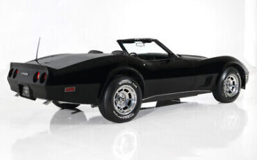 Chevrolet-Corvette-Coupe-1981-4