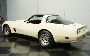 Chevrolet-Corvette-Coupe-1981-7