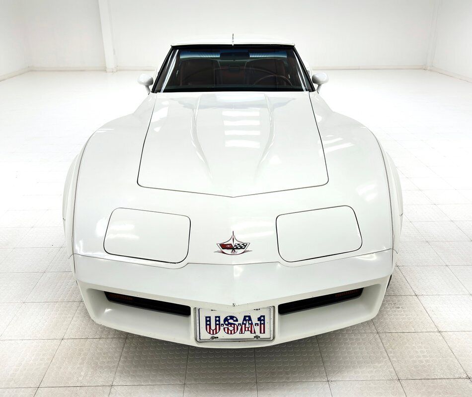 Chevrolet-Corvette-Coupe-1982-8