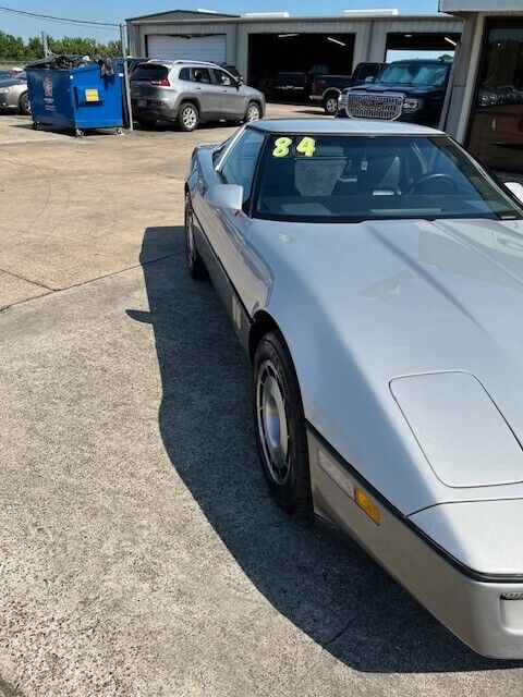 Chevrolet-Corvette-Coupe-1984-14