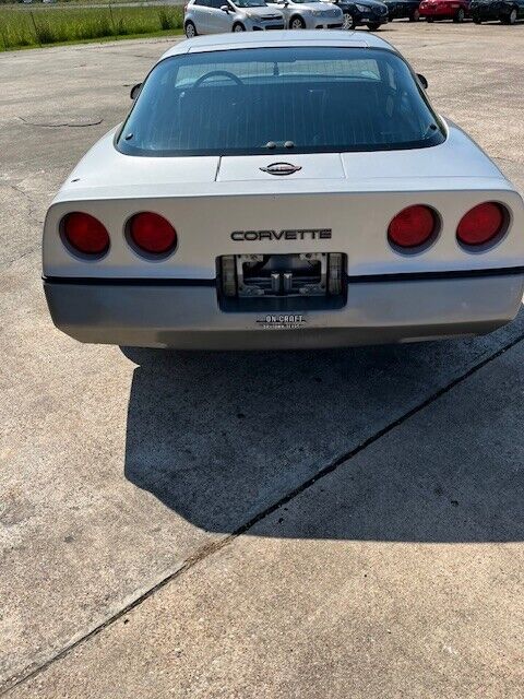 Chevrolet-Corvette-Coupe-1984-18