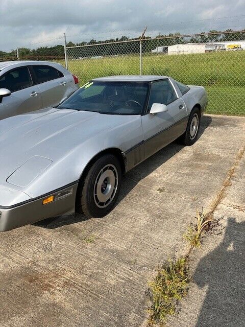 Chevrolet-Corvette-Coupe-1984-5