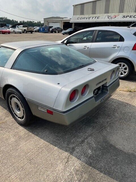 Chevrolet-Corvette-Coupe-1984-6