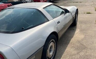 Chevrolet-Corvette-Coupe-1984-7