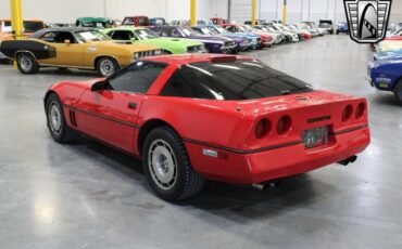 Chevrolet-Corvette-Coupe-1987-10