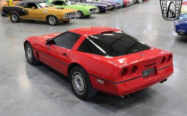 Chevrolet-Corvette-Coupe-1987-9