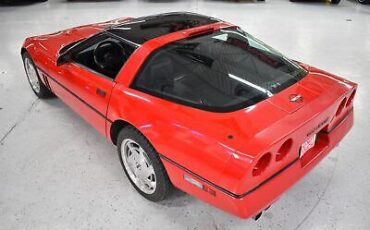 Chevrolet-Corvette-Coupe-1988-17