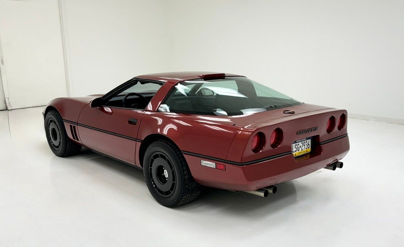 Chevrolet-Corvette-Coupe-1988-2