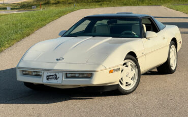 Chevrolet-Corvette-Coupe-1988-4