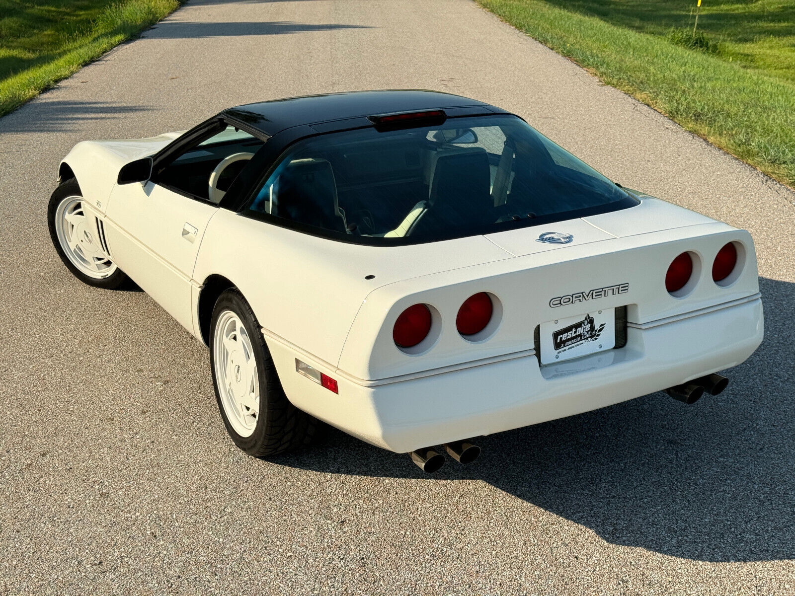 Chevrolet-Corvette-Coupe-1988-5