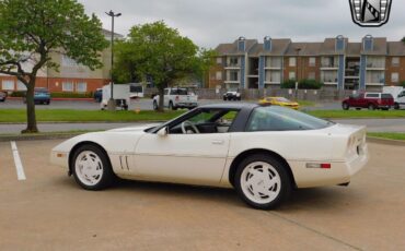 Chevrolet-Corvette-Coupe-1988-6