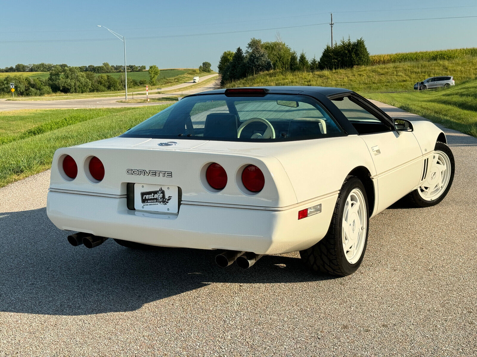 Chevrolet-Corvette-Coupe-1988-7