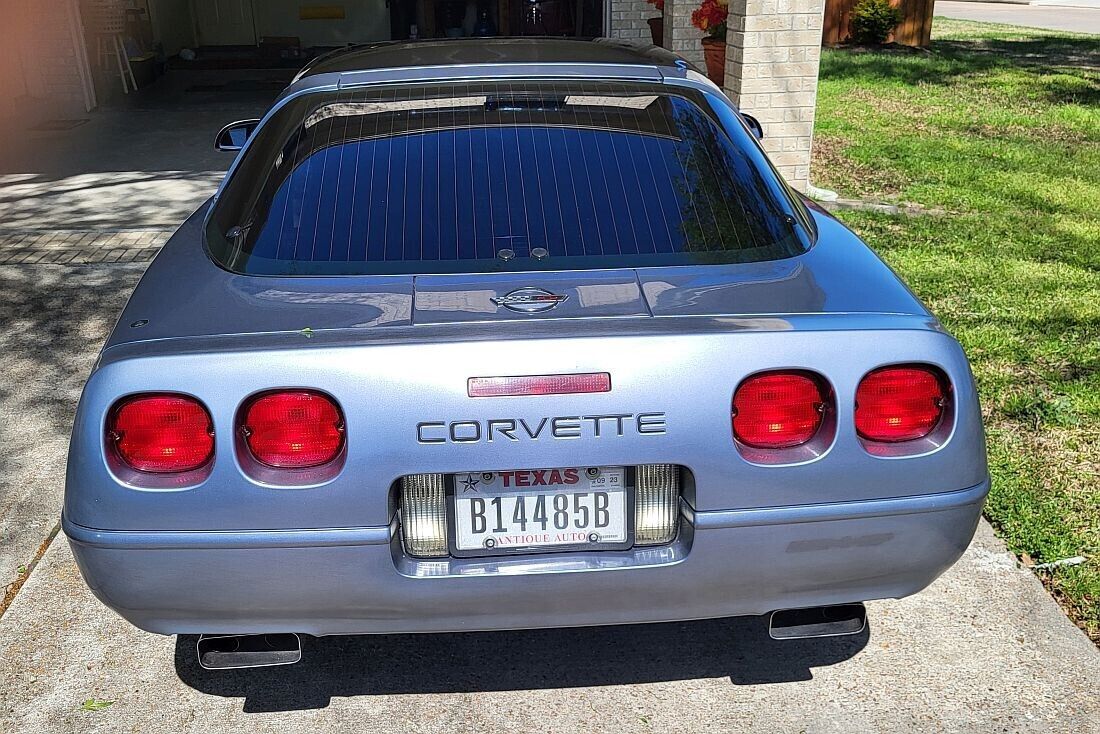 Chevrolet-Corvette-Coupe-1991-1