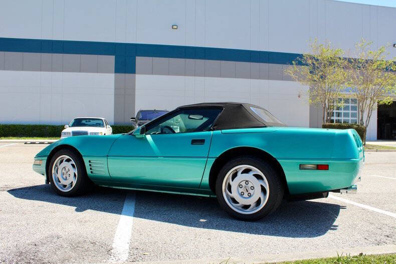 Chevrolet-Corvette-Coupe-1991-10