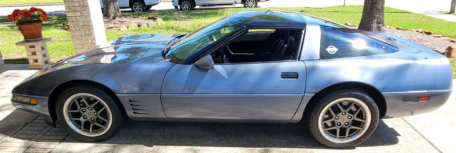 Chevrolet-Corvette-Coupe-1991-2