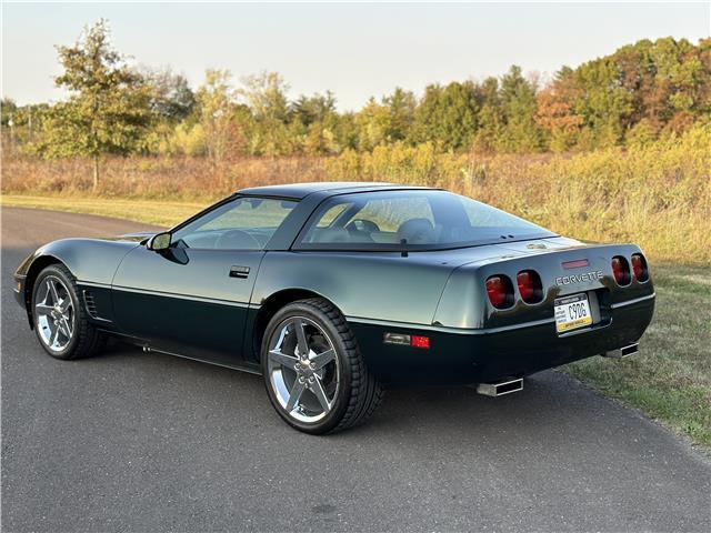 Chevrolet-Corvette-Coupe-1995-12