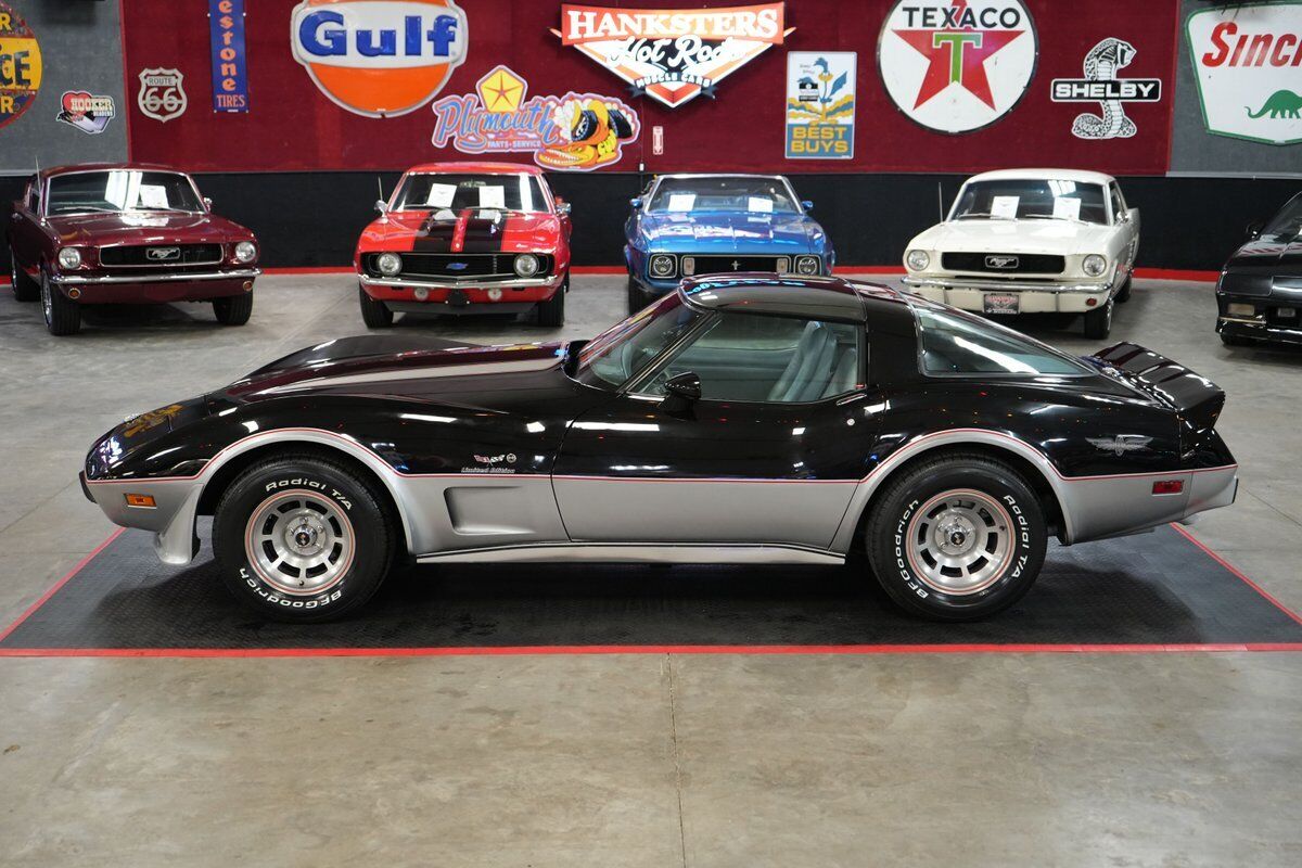 Chevrolet-Corvette-Indianapolis-500-Pace-Car-Edition-Coupe-1978-10