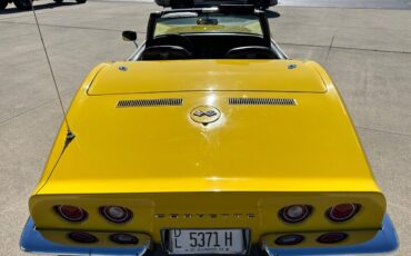 Chevrolet-Corvette-Stingray-Convertible-1971-36