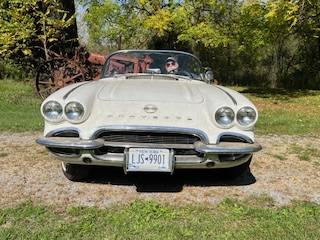 Chevrolet-Corvette-convertible-1962-18