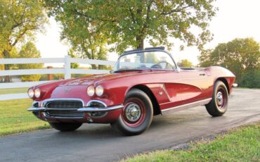 Chevrolet-Corvette-convertible-1962