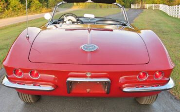 Chevrolet-Corvette-convertible-1962-6