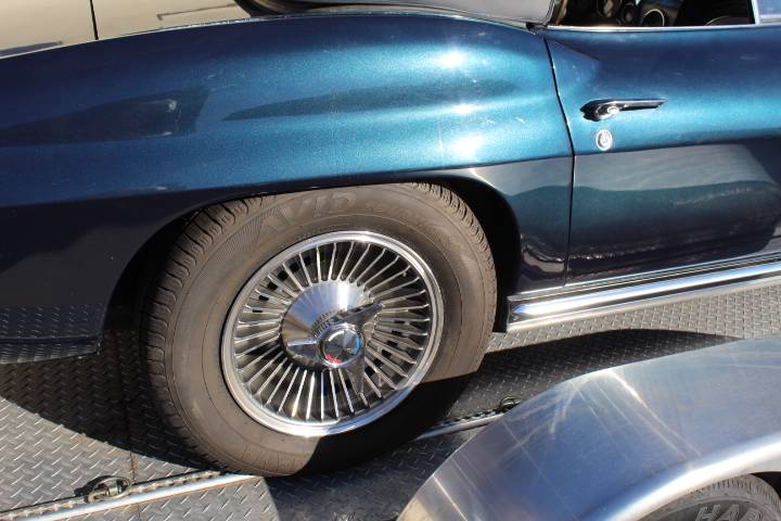 Chevrolet-Corvette-convertible-1965-14