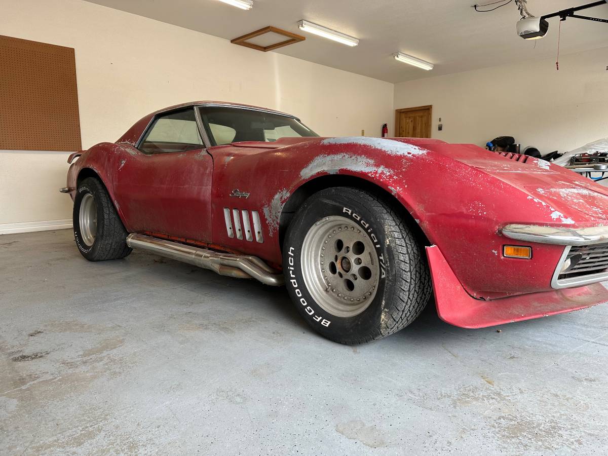 Chevrolet-Corvette-convertible-1969-2