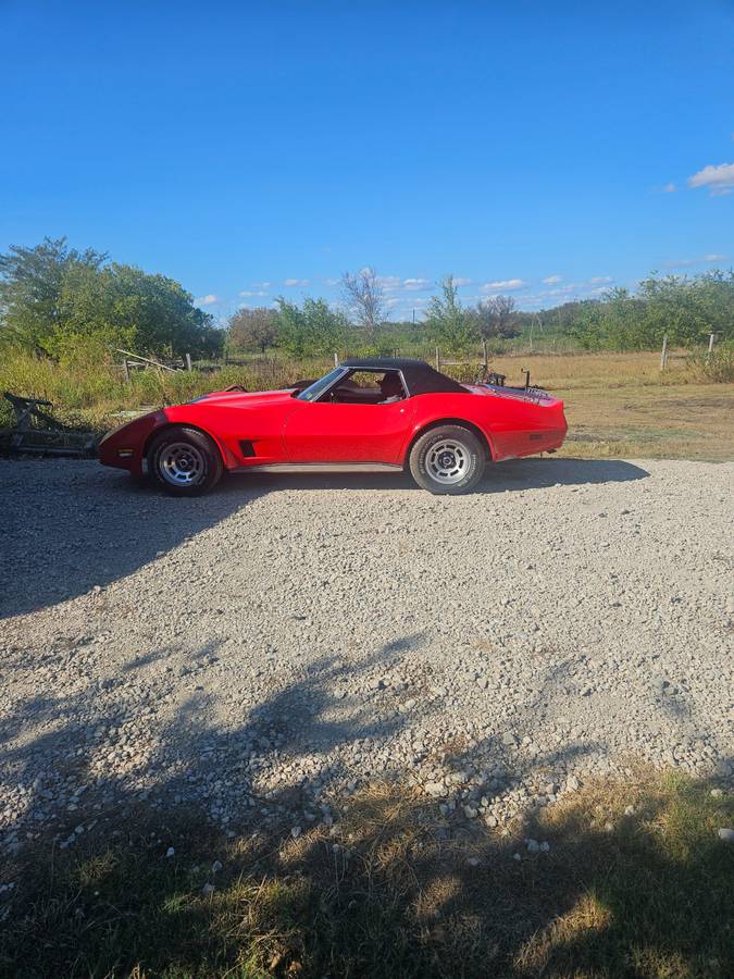 Chevrolet-Corvette-convertible-1974-18