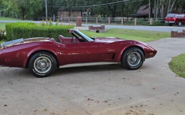 Chevrolet-Corvette-convertible-1975-9