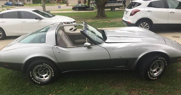 Chevrolet-Corvette-coupe-1978-13