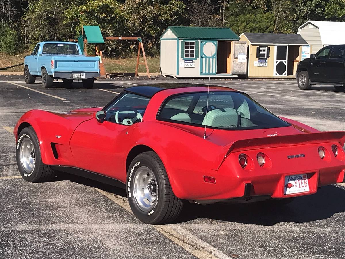 Chevrolet-Corvette-coupe-1979-23