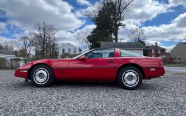 Chevrolet-Corvette-coupe-1987-1