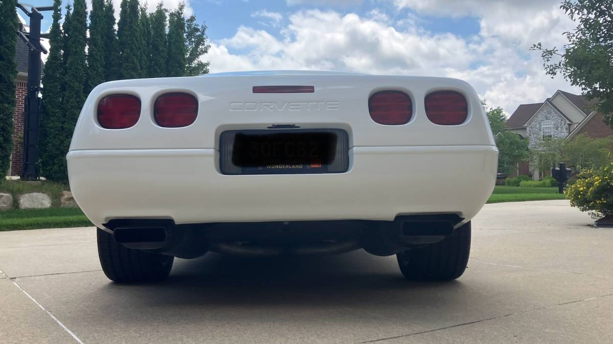 Chevrolet-Corvette-coupe-1992-3