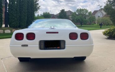 Chevrolet-Corvette-coupe-1992-5