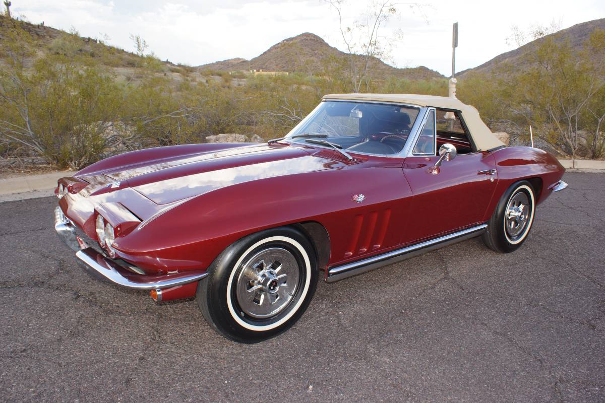 Chevrolet-Corvette-stingray-1965-11