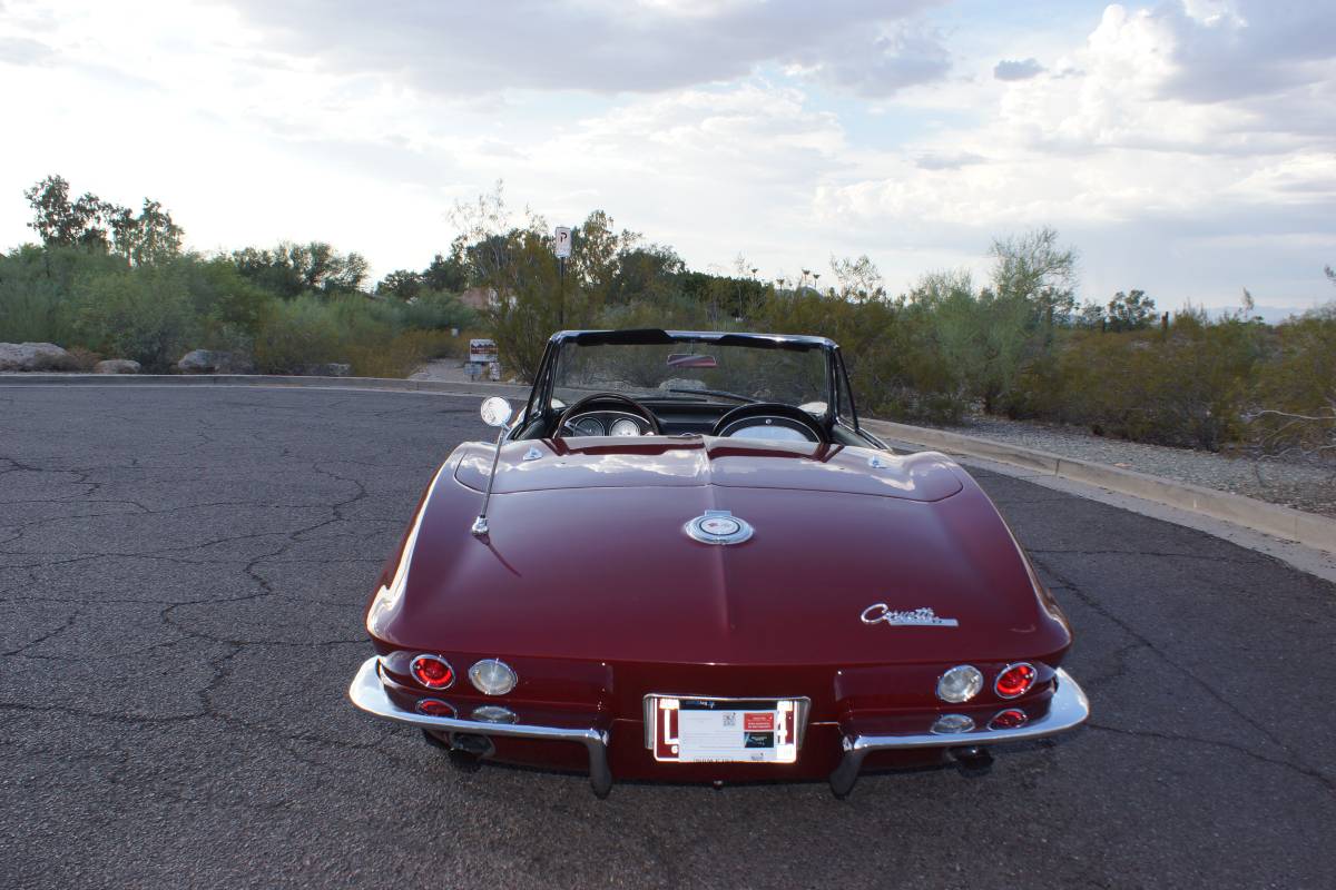 Chevrolet-Corvette-stingray-1965-3