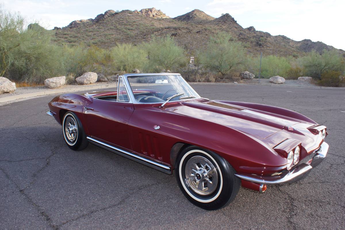 Chevrolet-Corvette-stingray-1965-5