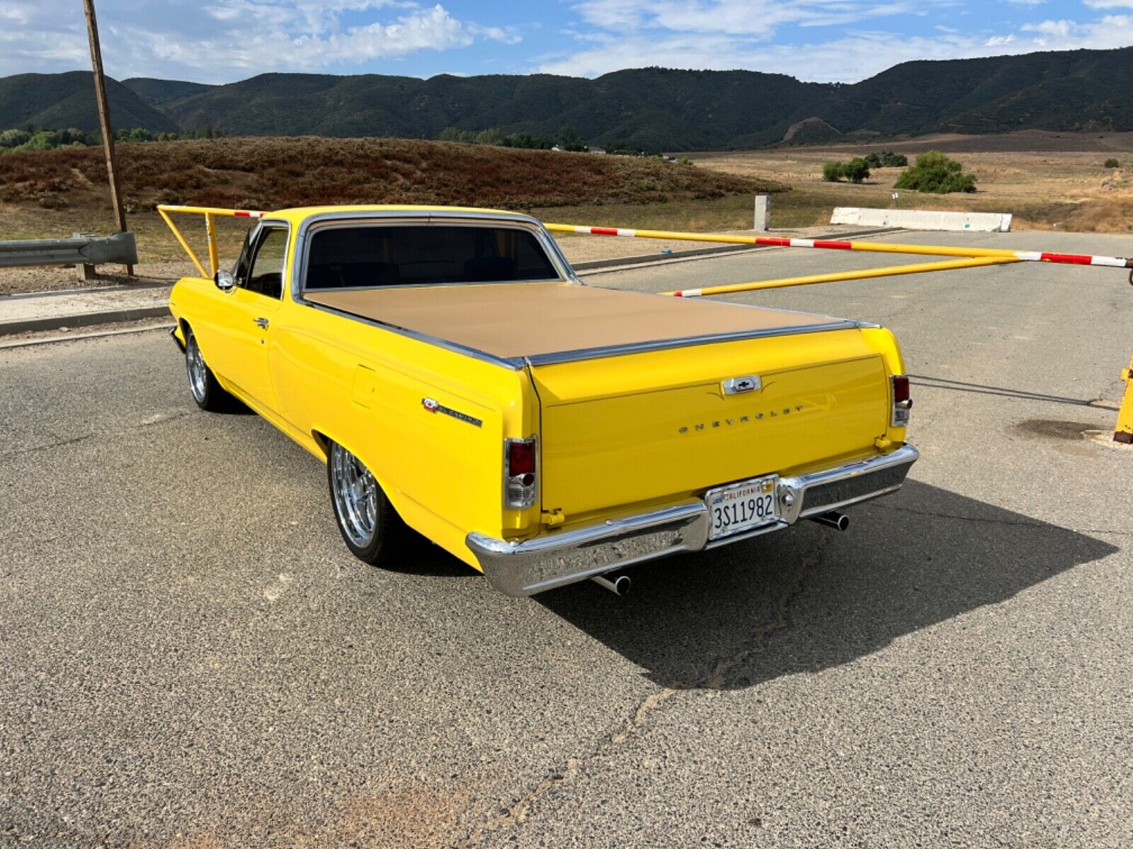 Chevrolet-El-Camino-1964-10